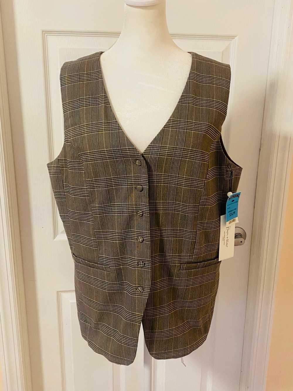 Harver and Blair ladies vest size large